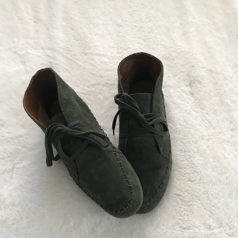 Earthy green Moccasins